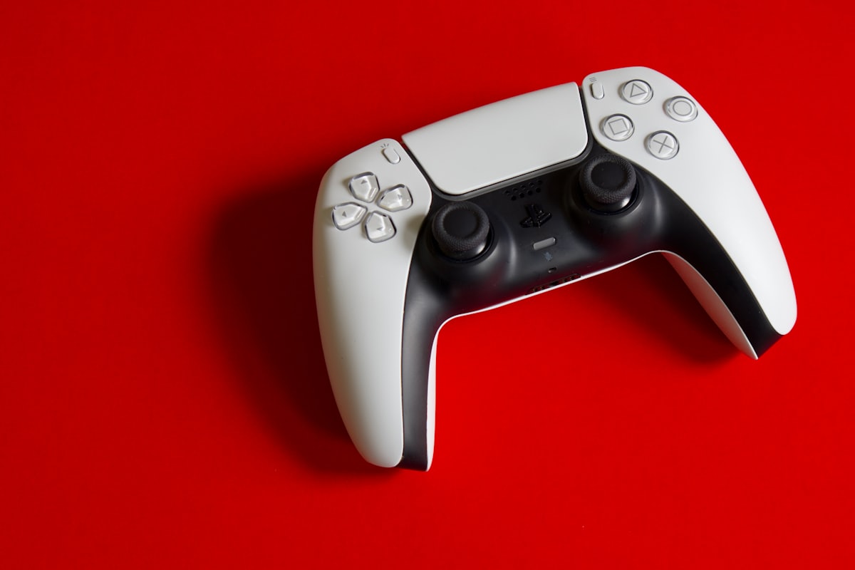 DualSense-Controller der PlayStation 5